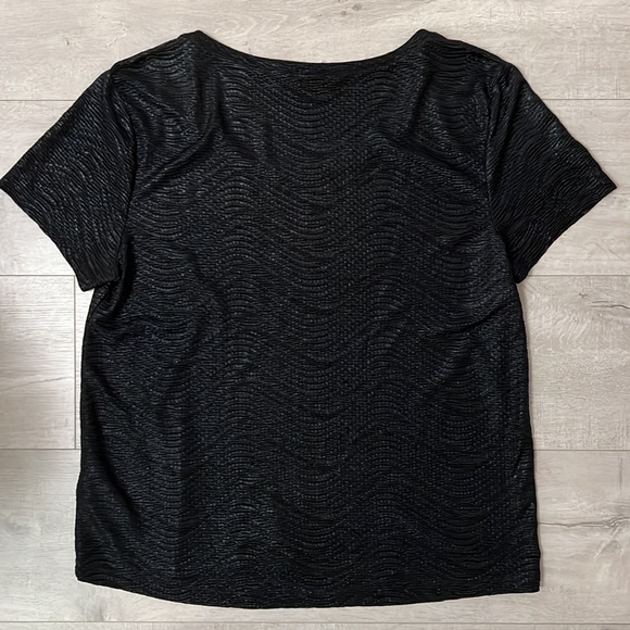 H&M black textured blouse - Picture 2 of 6